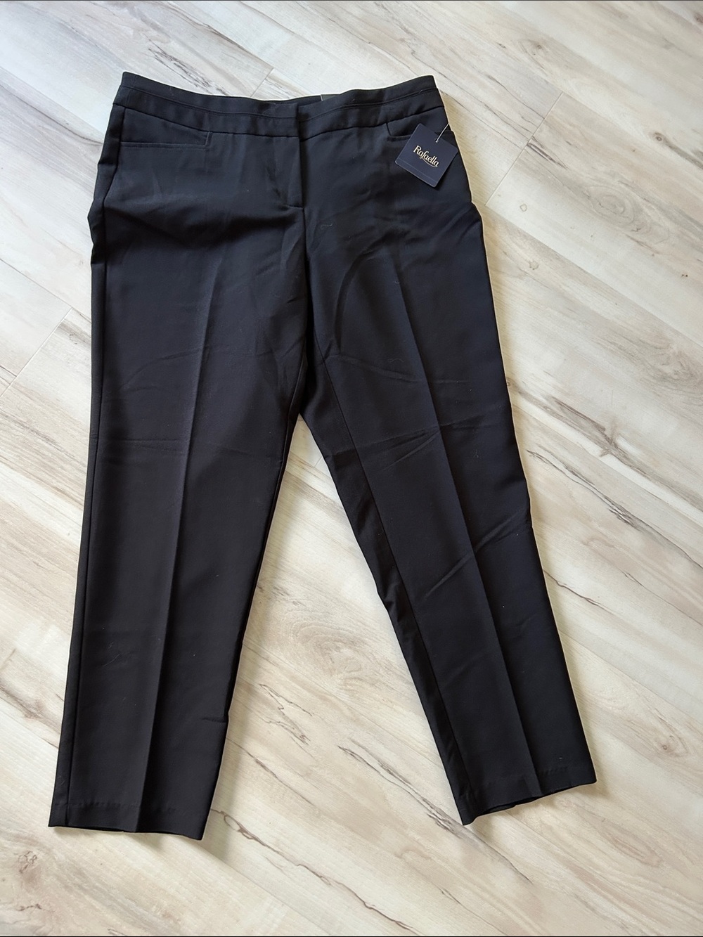 Stafford women’s Black Dress Pants - Slim Tailored Look